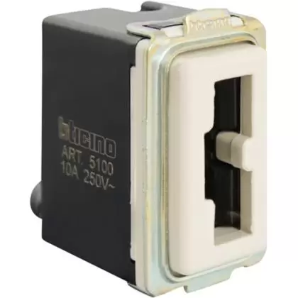 Enchufe Magic hembra 5100 10A | Bticino - Imagen 2